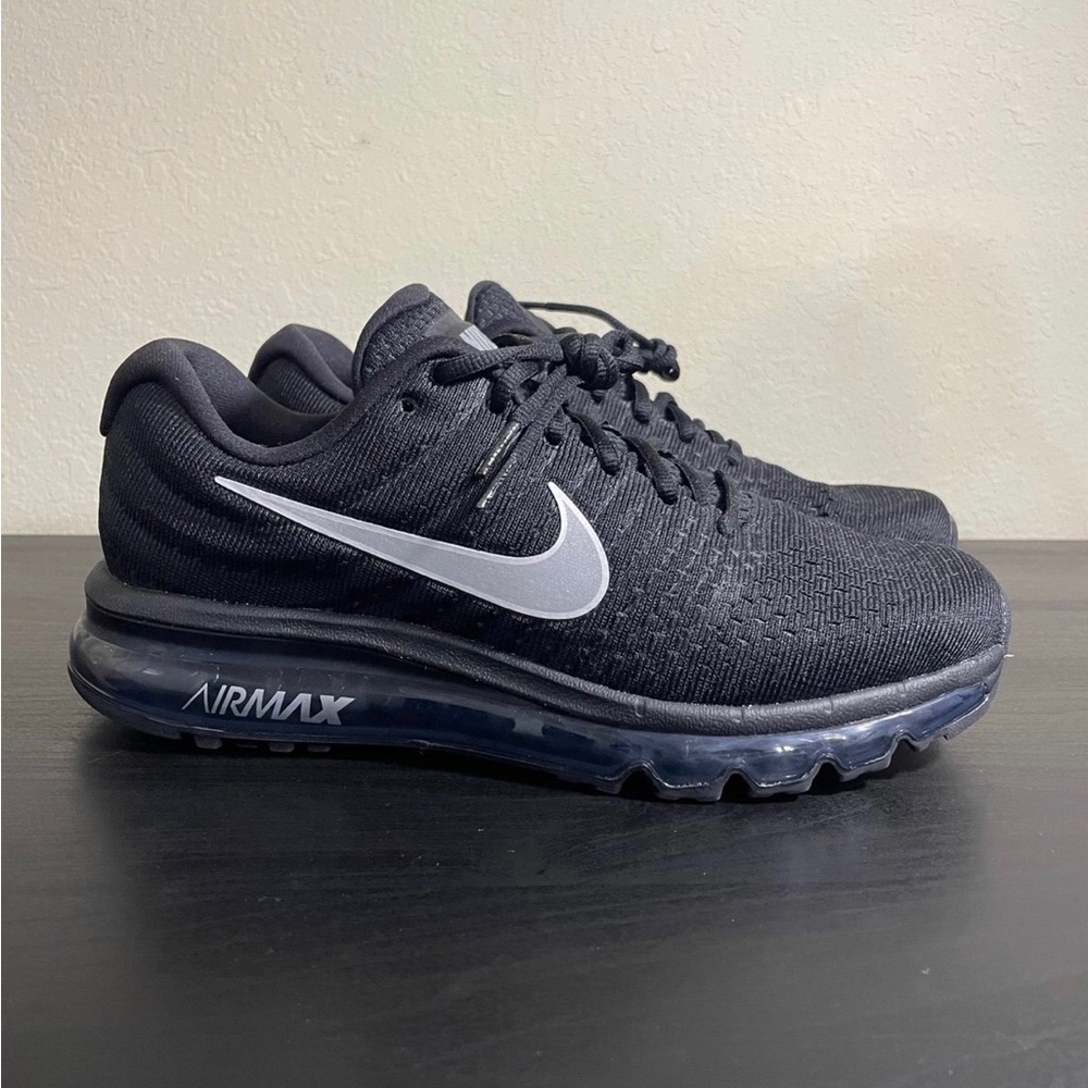 Brand New Nike Air Max 2017 Men’s Running Shoe size 8.5